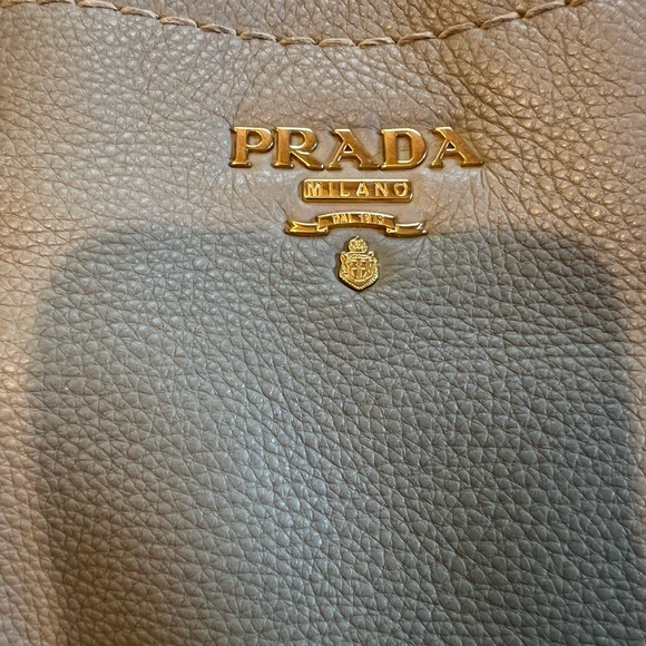 Prada Zip Top Convertible Tote Vitello Daino Large - Picture 2 of 10